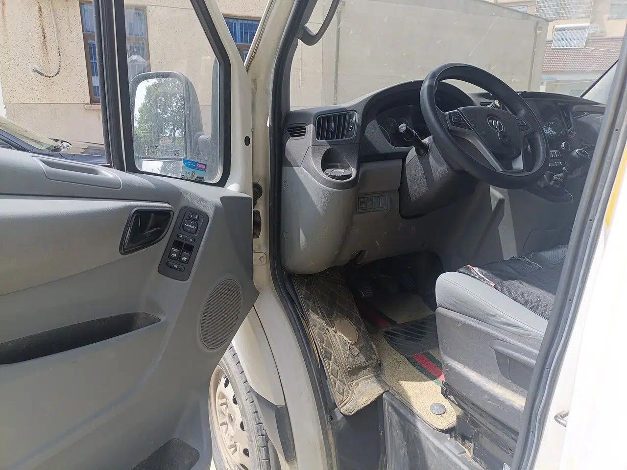 Foton Toano 2022 2.0T Manual Tongtu Multi-Function Long Wheelbase Mid-Roof Single-Tire 5/6/7/9-Seater 4F20TC3 — миниатюра 17