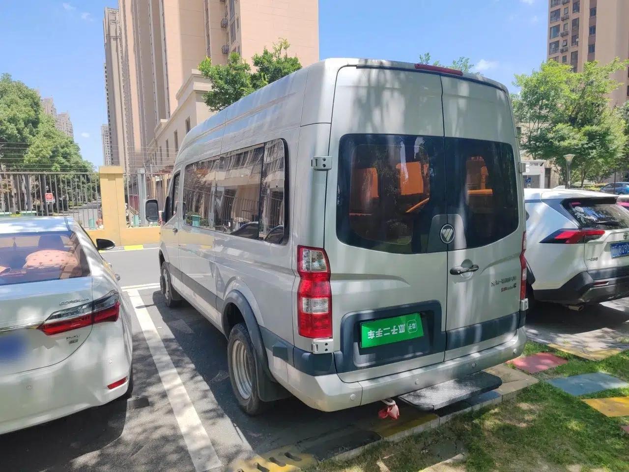 Foton Toano 2022 2.8T Manual Jixiang Multi-Function Long-Wheelbase Mid-Roof with Rear Dual Tires 7/9-Seater F2.8NS6B177L — миниатюра 4