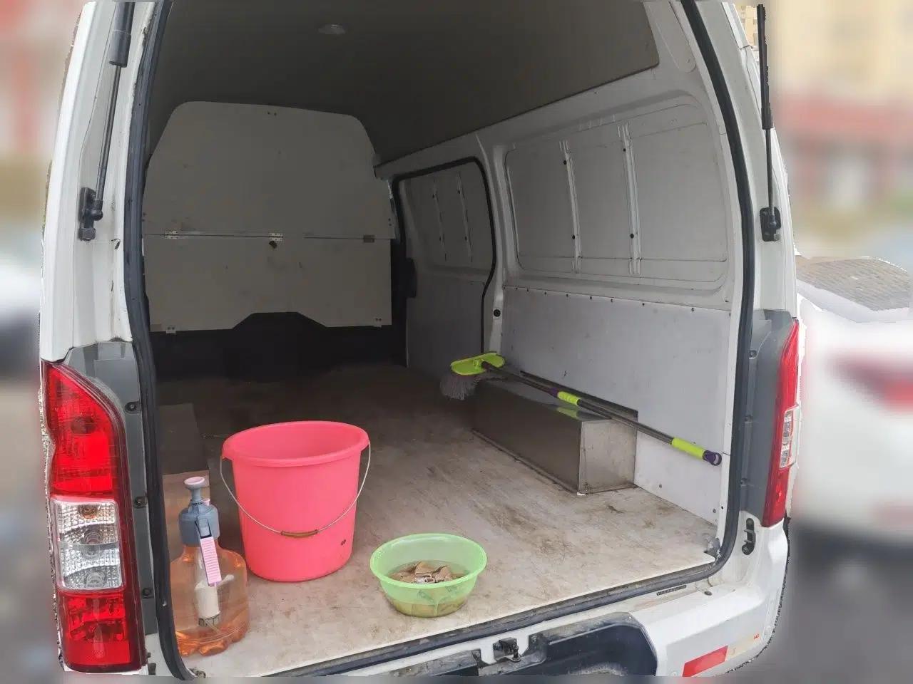 Foton Scenic G7 2022 2.4L Gasoline Commercial Version Short Wheelbase High-Roof Van 2 Seats Model 4K22D4M — миниатюра 20
