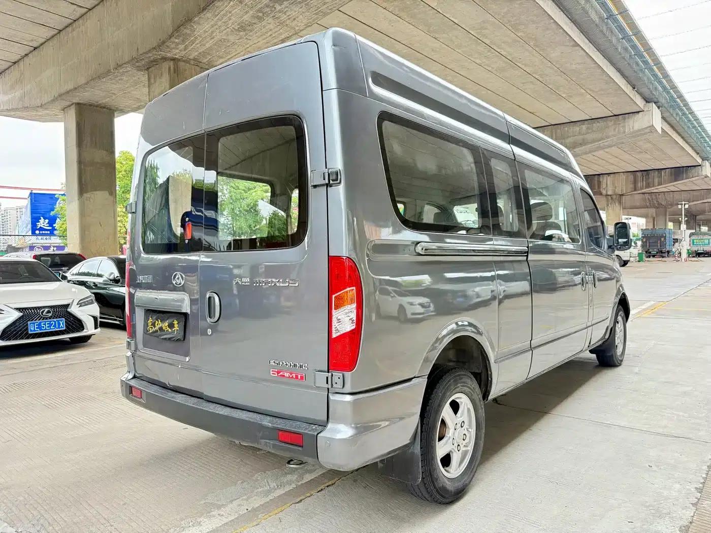 Xintu V80 2016 Model 2.5T AMT Aoyuntong National V Long Wheelbase Mid-Roof 7 Seats — миниатюра 5