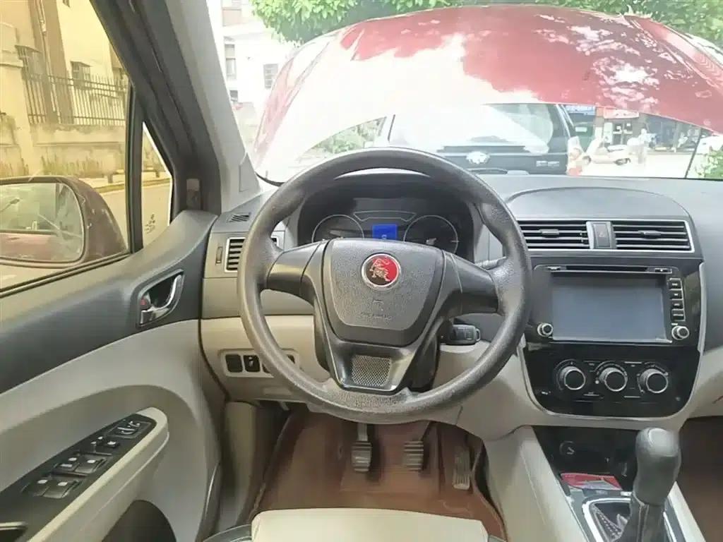 Jingyi X3 2016 1.5L Comfort Model — миниатюра 11