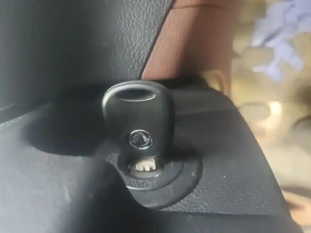 Fengxing SX6 2016 1.6L Manual Deluxe Edition — миниатюра 12