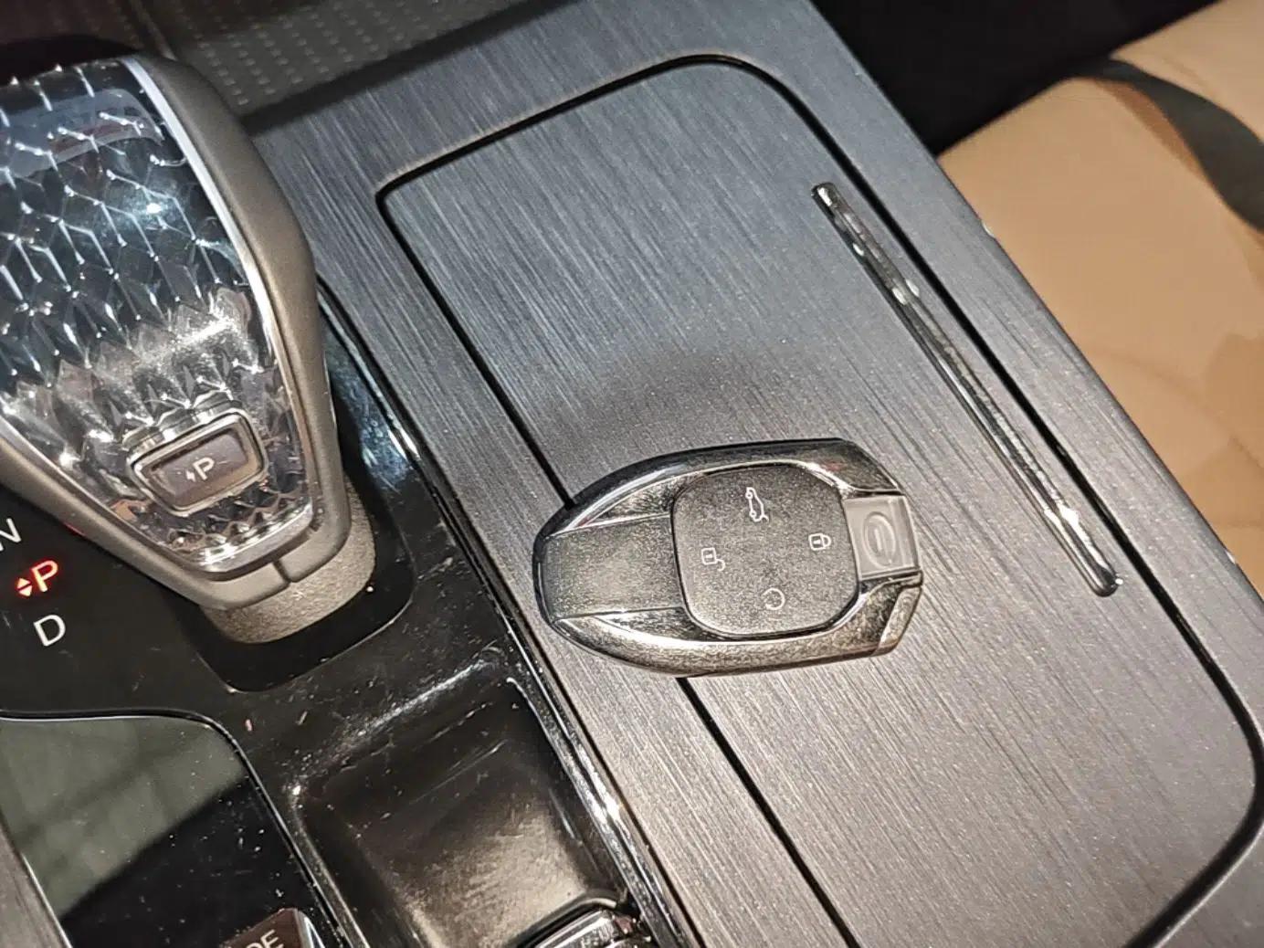 GAC Trumpchi ES9 2024 PHEV 143km Traveler Max — миниатюра 12