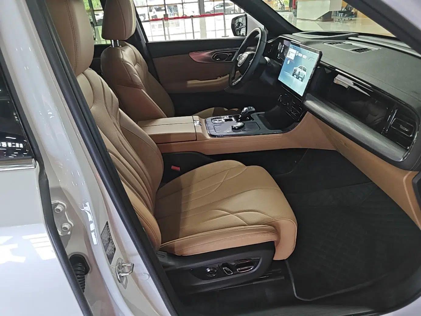 GAC Trumpchi ES9 2024 PHEV 143km Traveler Max — миниатюра 23
