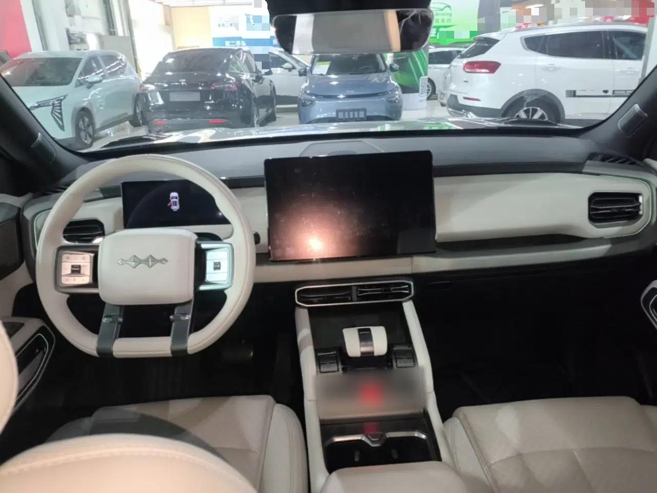 Formula Leopard Titanium 3 2025 501KM All-Wheel Drive Intelligent Driving Ultra Version — миниатюра 13