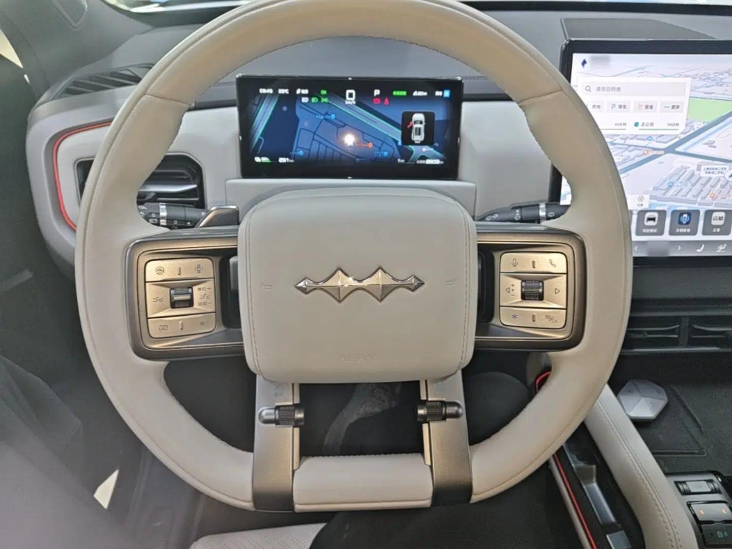 Formula Leopard Titanium 3 2025 501KM All-Wheel Drive Intelligent Driving Ultra Version — миниатюра 14