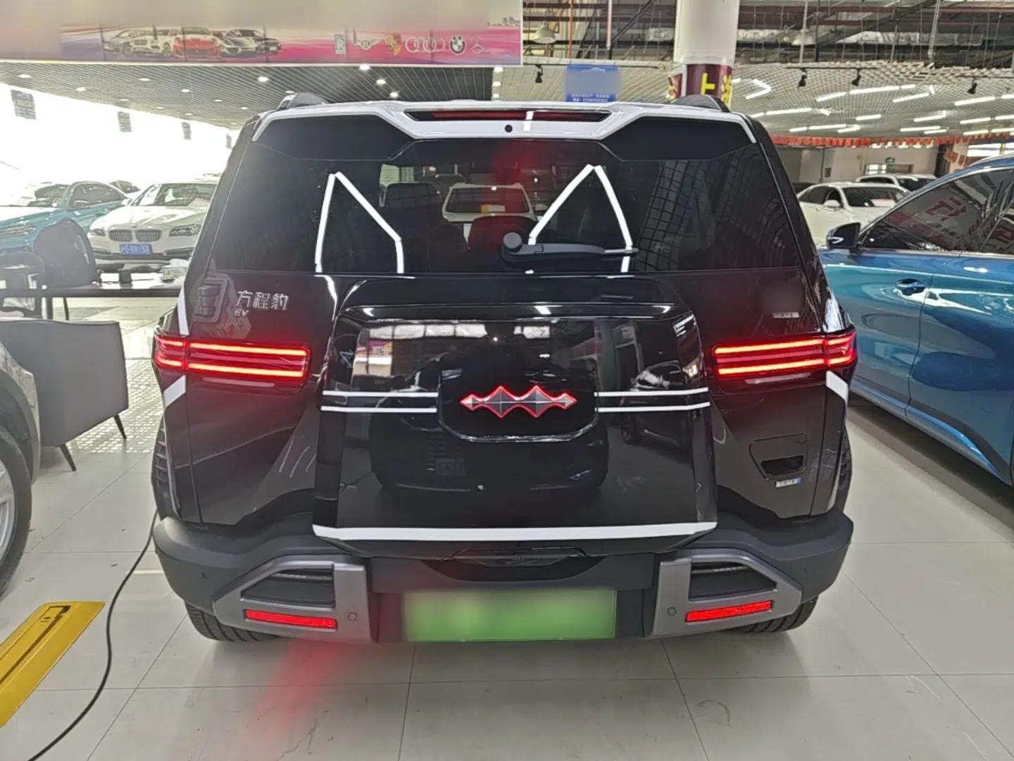 Formula Leopard Titanium 3 2025 501KM All-Wheel Drive Intelligent Driving Ultra Version — миниатюра 5