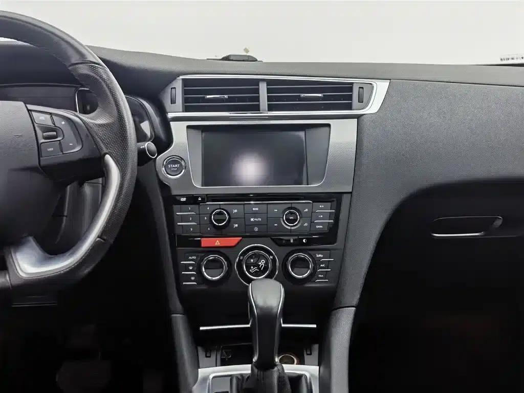 DS 6 2016 1.6T Luxury Edition THP160 — миниатюра 12