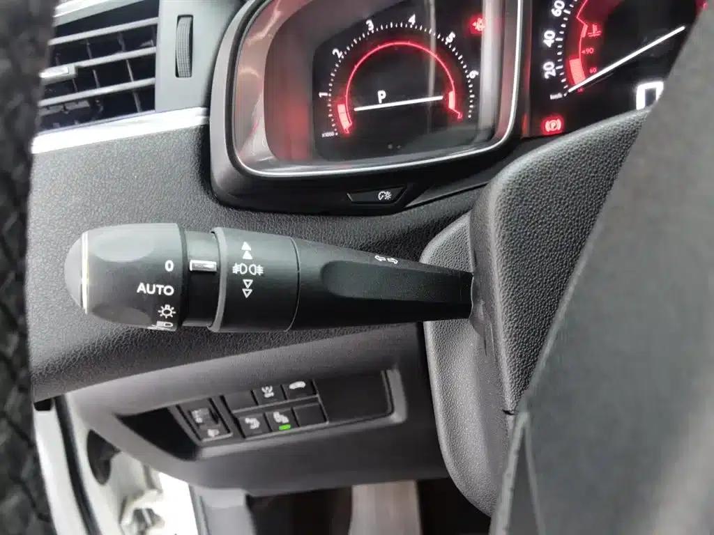 DS 6 2016 1.6T Luxury Edition THP160 — миниатюра 21