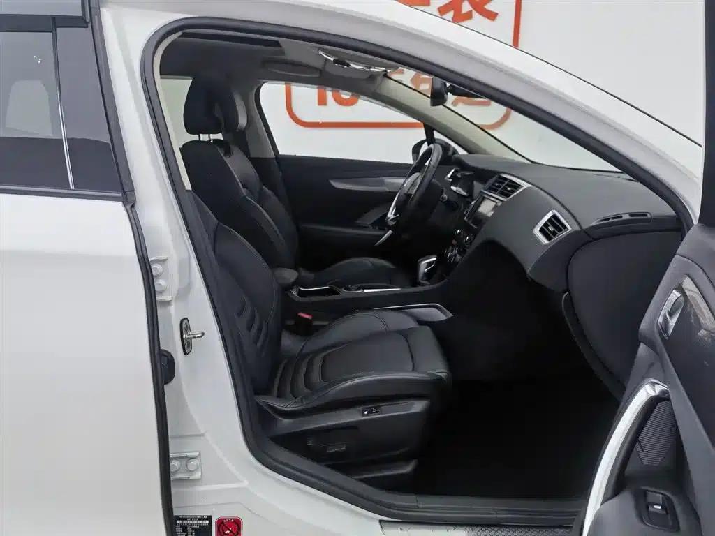 DS 6 2016 1.6T Luxury Edition THP160 — миниатюра 23