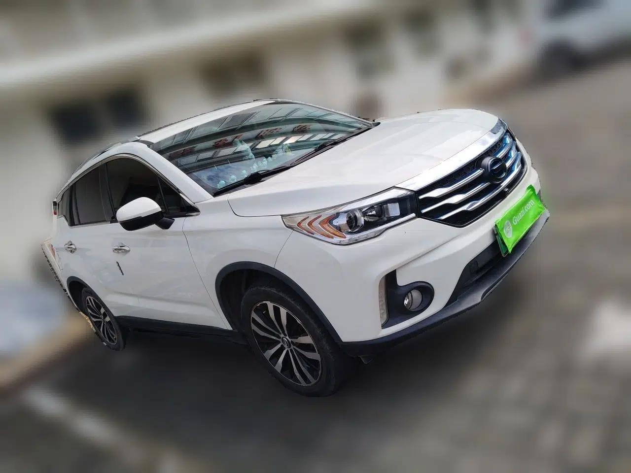 GAC Trumpchi GS4 New Energy 2017 1.5L PHEV Deluxe Edition — миниатюра 3