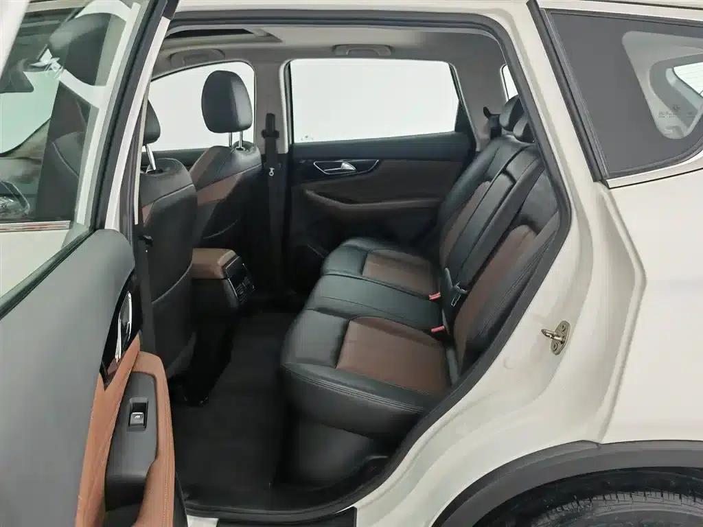 Dongfeng Fengshen AX7 2018 Classic 1.6T Automatic Deluxe Edition — миниатюра 15