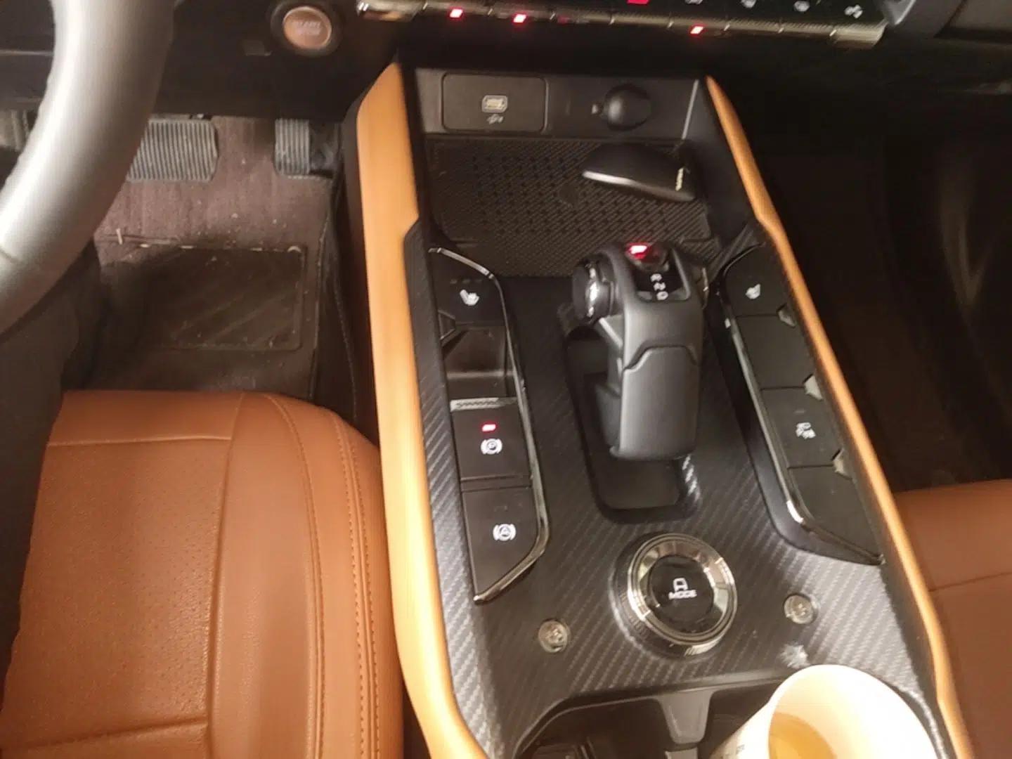 Haval Raptor New Energy 2023 Hi4 145 Explorer Edition — миниатюра 17