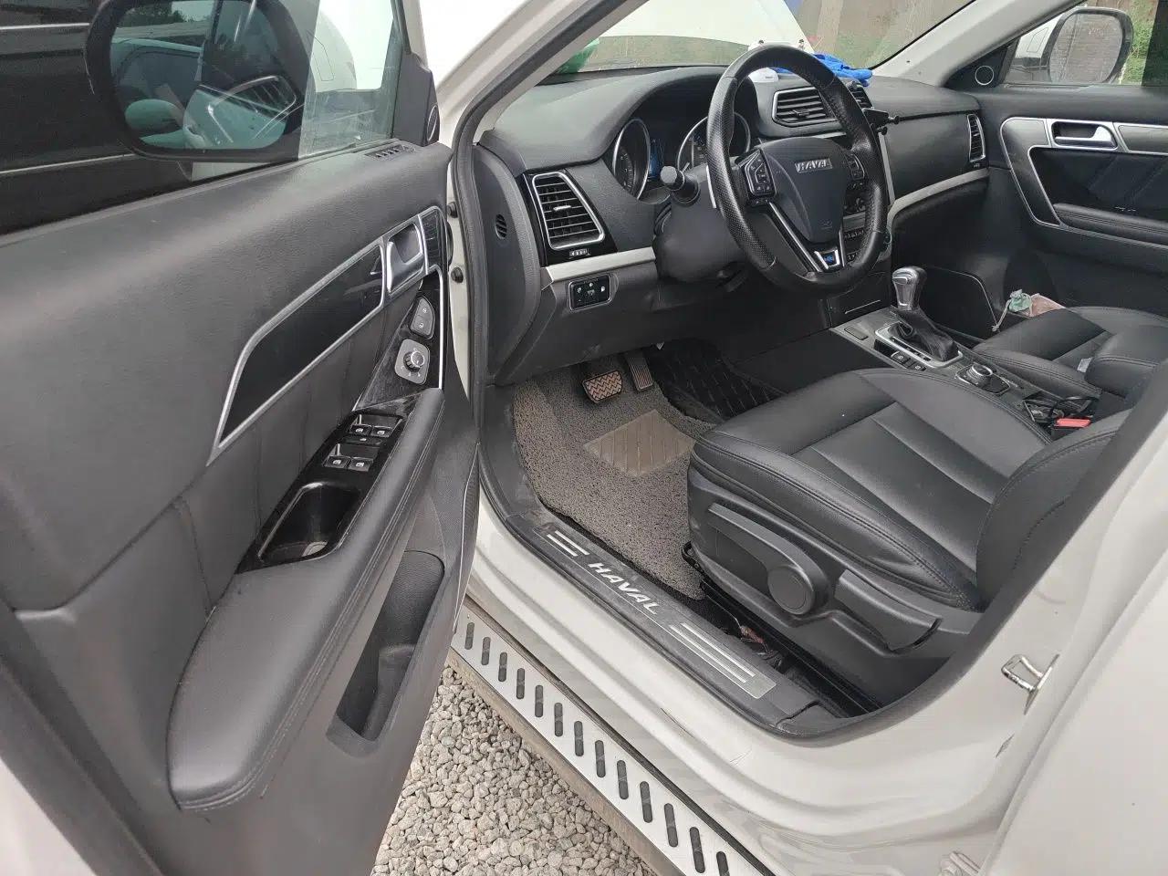 Haval H6 Coupe 2016 Blue Label 1.5T Automatic Two-Wheel Drive Urban Model — миниатюра 17