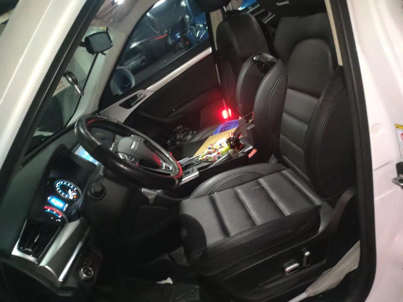 Haval H7 2016 Blue-Label H7 2.0T Automatic Elite Model — миниатюра 16