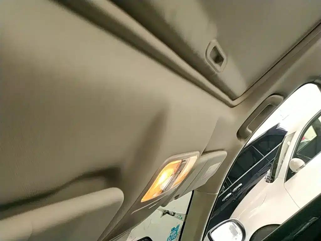 Fengguang 580 2017 1.5T CVT Luxury Edition — миниатюра 18
