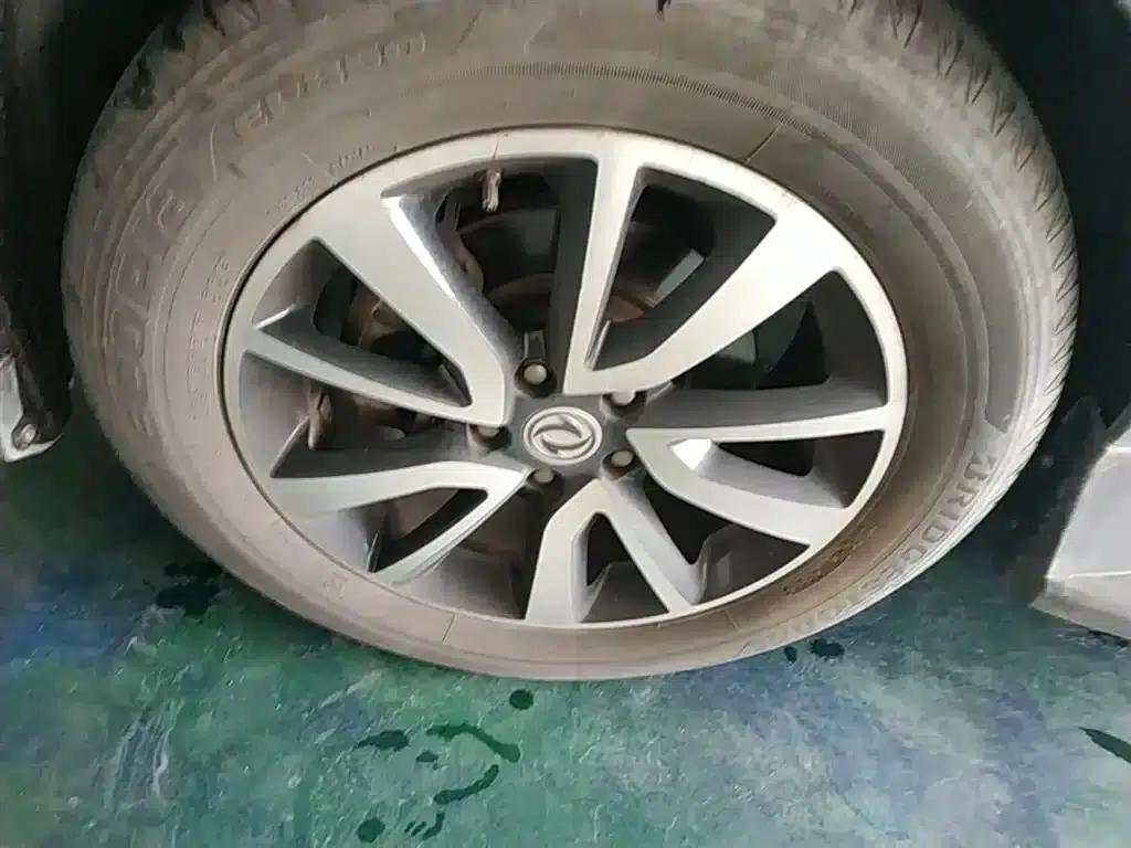 Fengguang 580 2017 1.5T CVT Luxury Edition — миниатюра 23