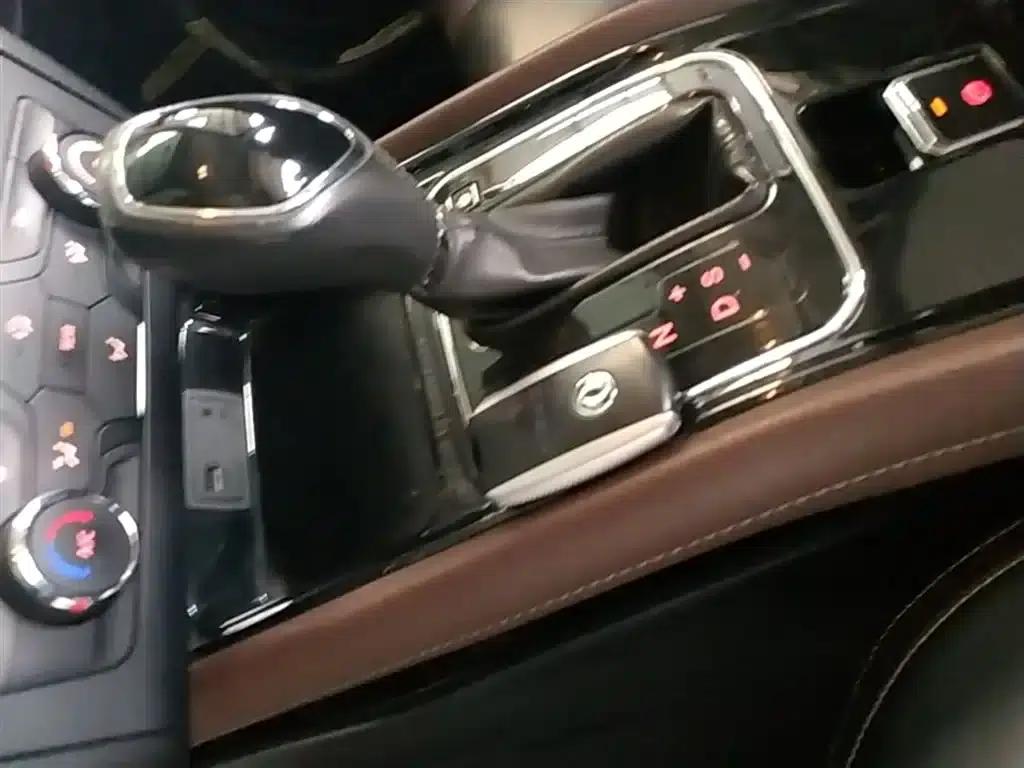 Fengguang 580 2017 1.5T CVT Luxury Edition — миниатюра 9