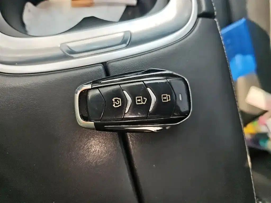 Fengguang 580 2022 1.5T Automatic Luxury Edition — миниатюра 12
