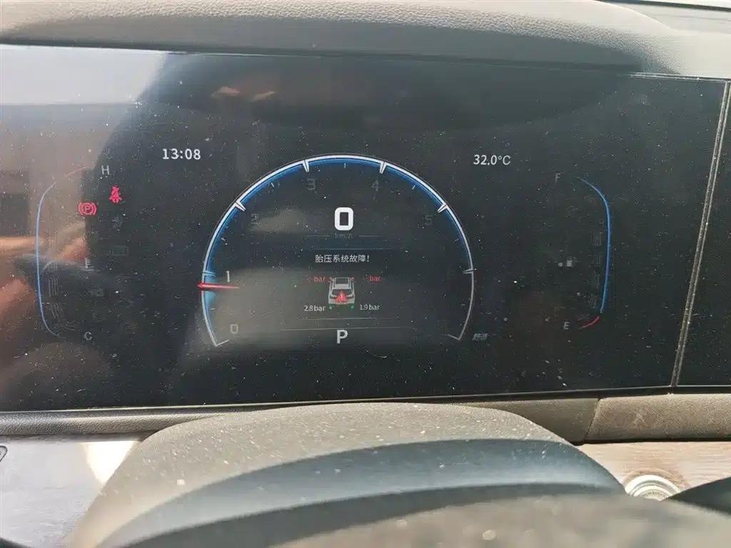 Fengguang 580 2022 1.5T Automatic Luxury Edition — миниатюра 4