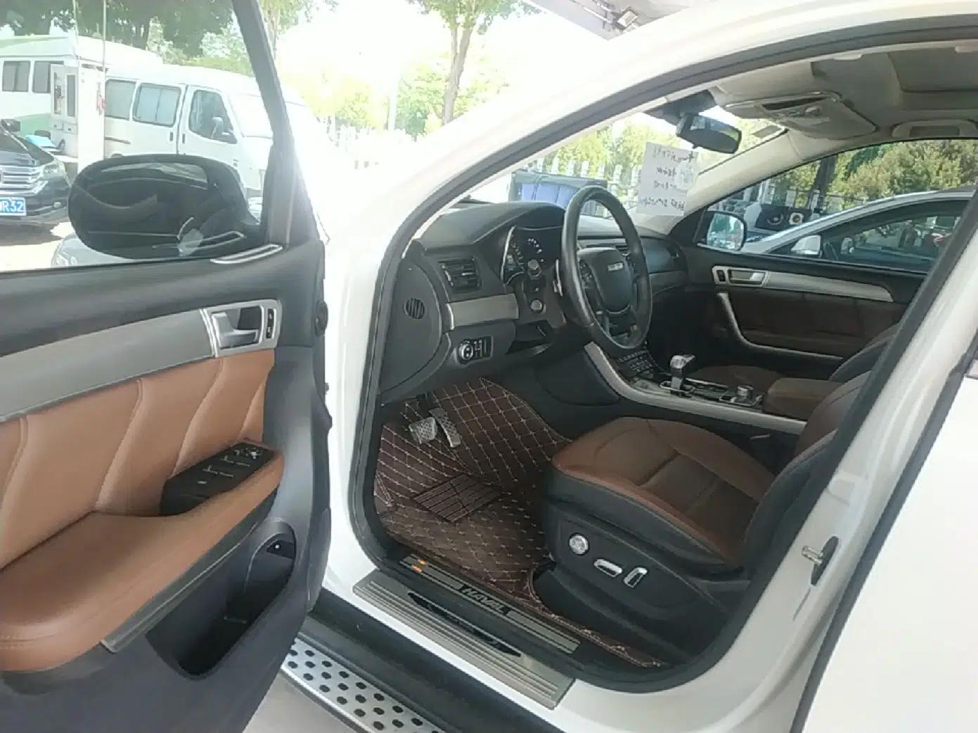 Haval H8 2017 2.0T Gasoline Two-Wheel Drive Enjoyment Version — миниатюра 19