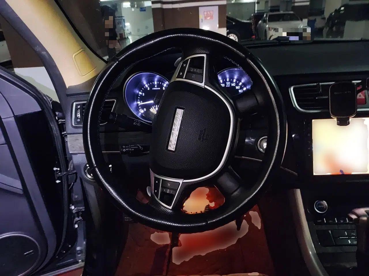 Haval H8 2015 2.0T Two-Wheel Drive Comfort Version — миниатюра 11