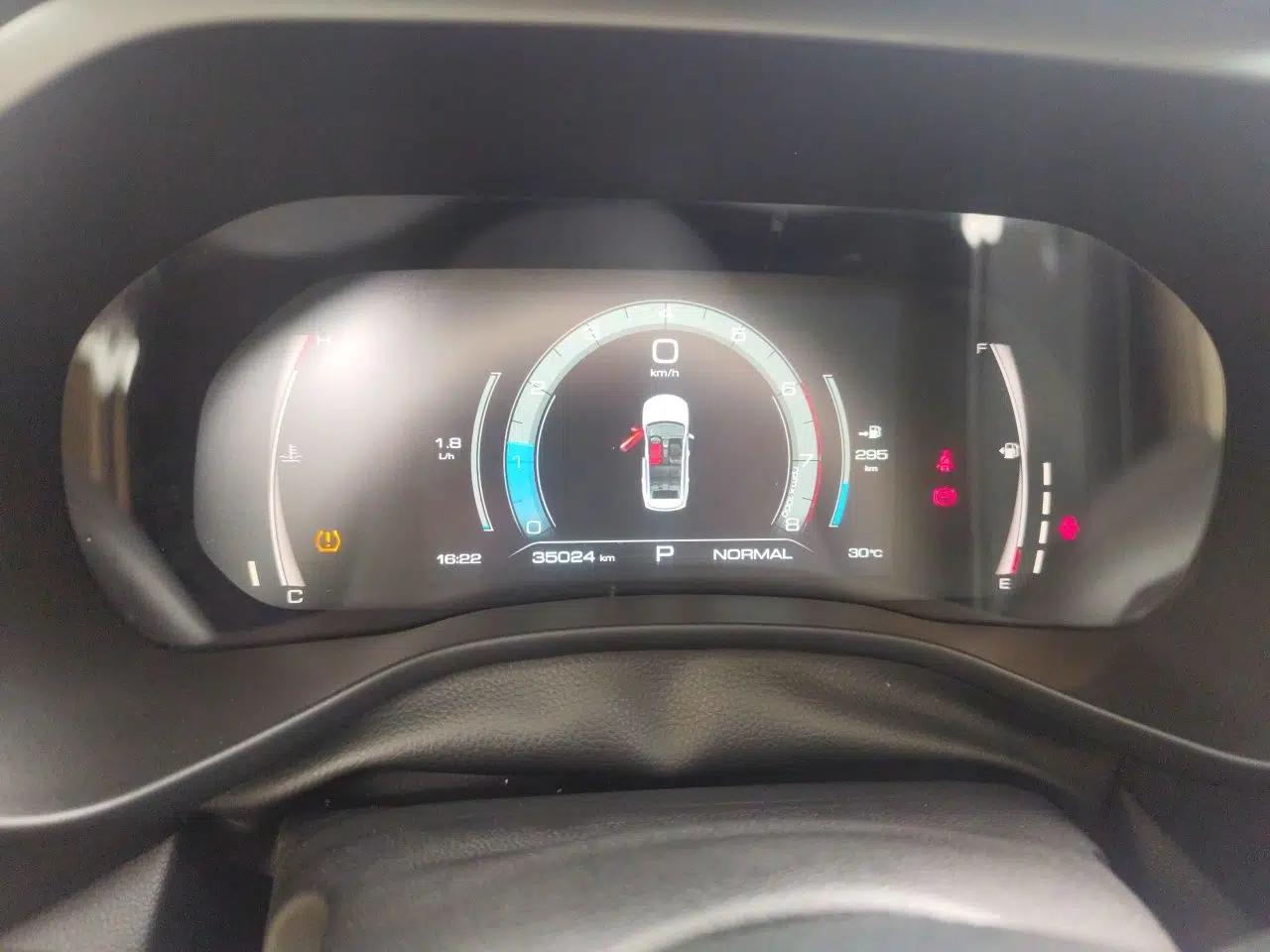 Haval JOLION 2021 1.5T Automatic Grand Three-Volume Version — миниатюра 12
