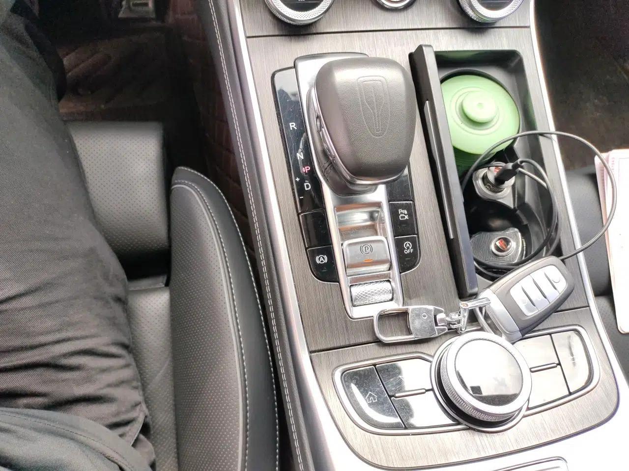 Hongqi H9 2022 2.0T Smart Connect Flagship Edition — миниатюра 15