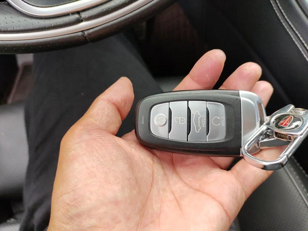 Hongqi H9 2022 2.0T Smart Connect Flagship Edition — миниатюра 9