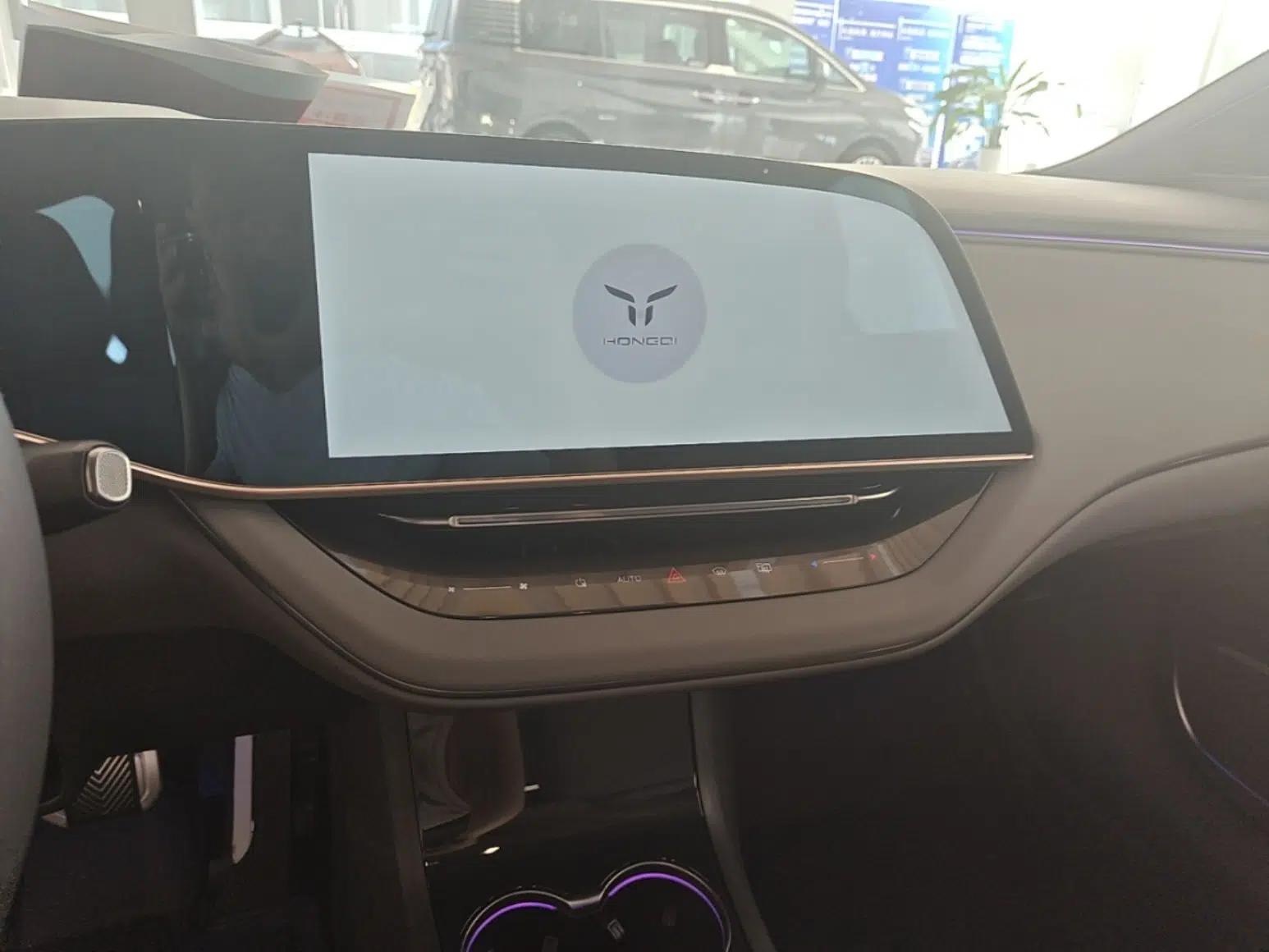 Hongqi EH7 2025 600 Smart Selection Edition — миниатюра 15