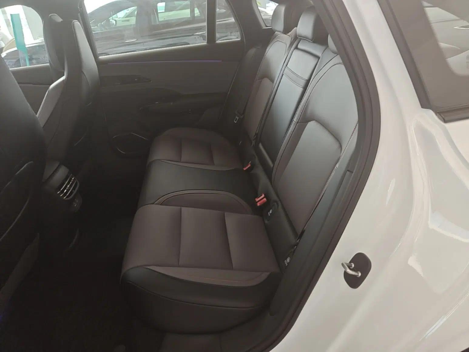 Hongqi EH7 2025 600 Smart Selection Edition — миниатюра 19
