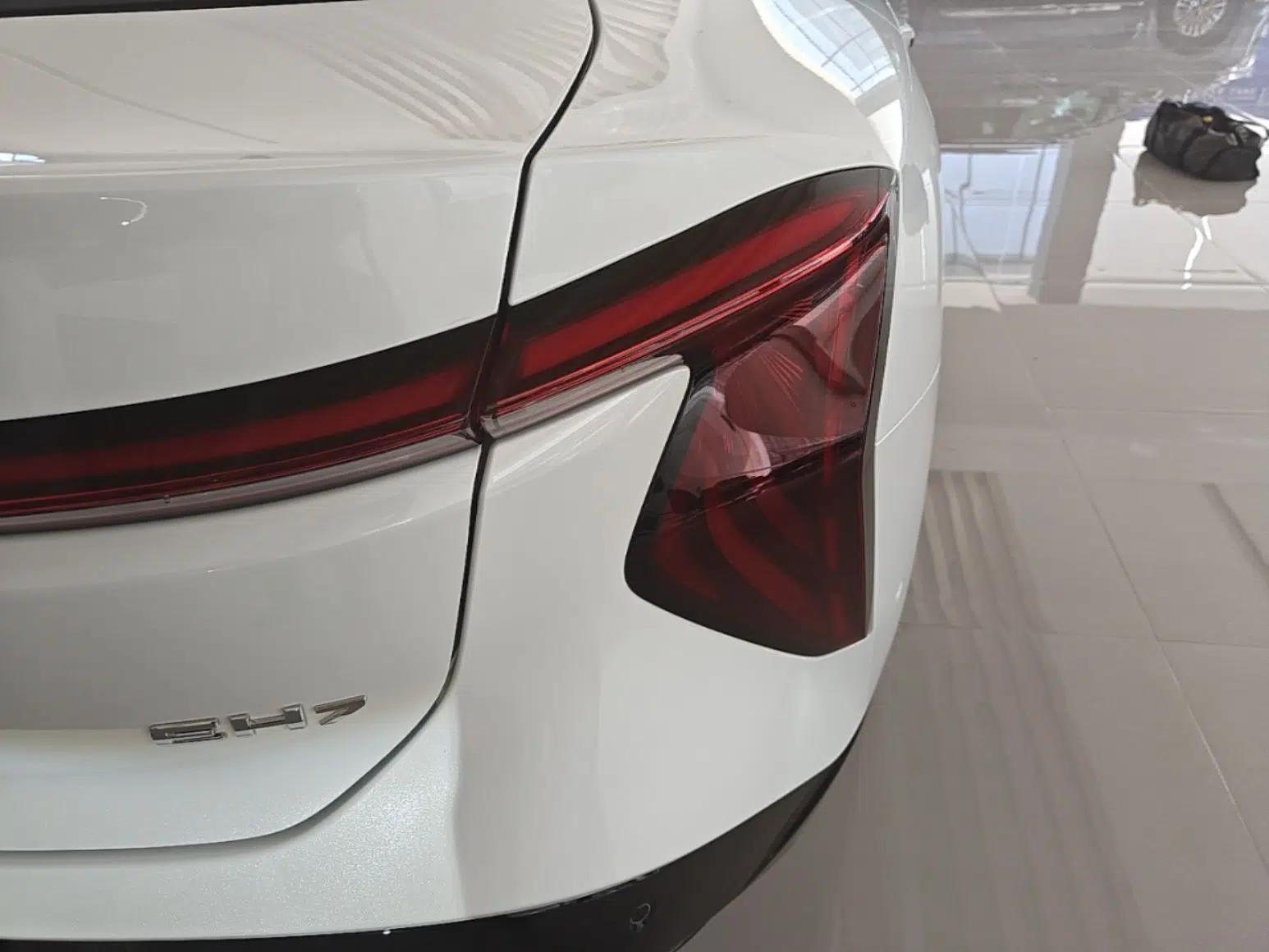 Hongqi EH7 2025 600 Smart Selection Edition — миниатюра 8