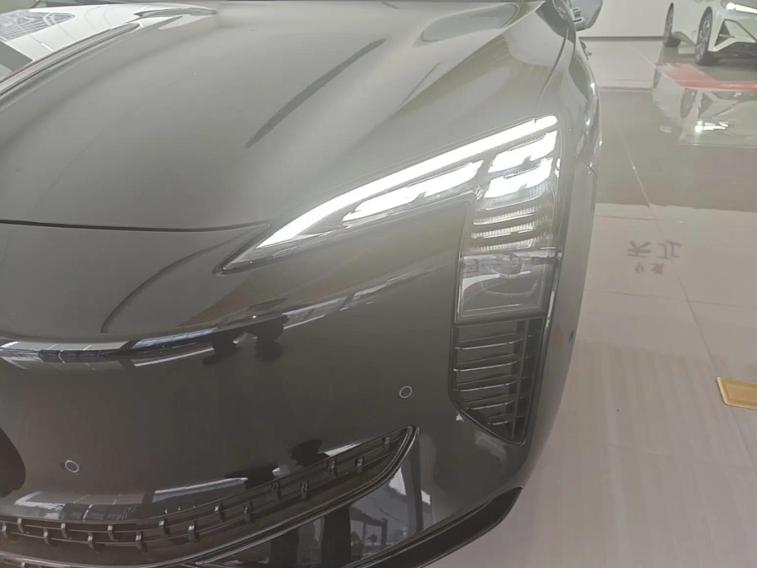 Hongqi EH7 2025 600 Smart Selection Edition — миниатюра 9