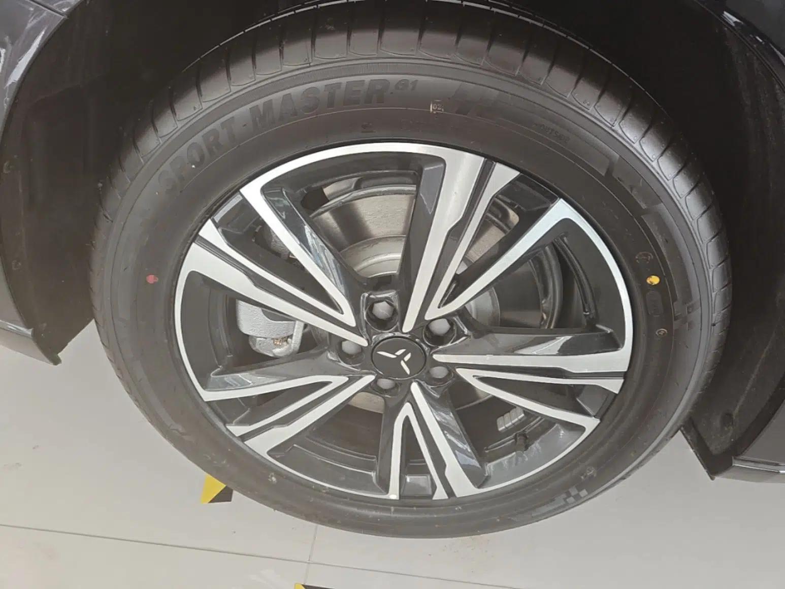 Hongqi EH7 2025 600 Smart Selection Edition — миниатюра 10