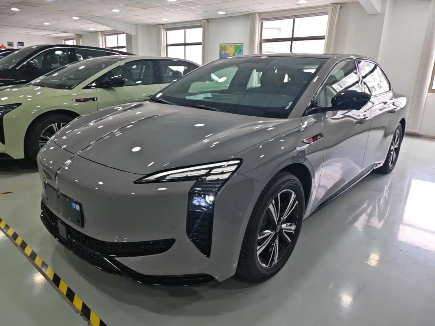 Hongqi EH7 2025 600 Smart Selection Edition — миниатюра 1