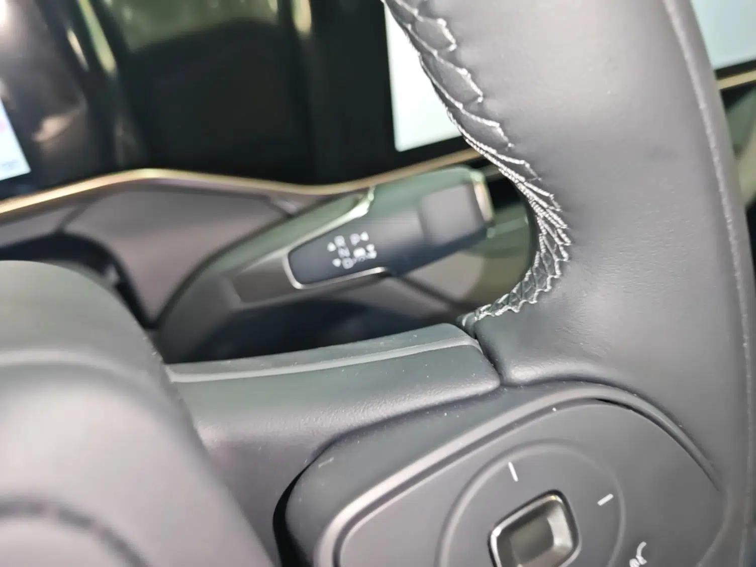 Hongqi EH7 2025 600 Smart Selection Edition — миниатюра 17