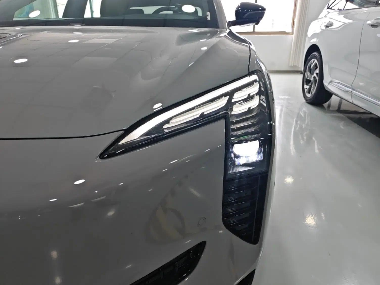 Hongqi EH7 2025 600 Smart Selection Edition — миниатюра 9