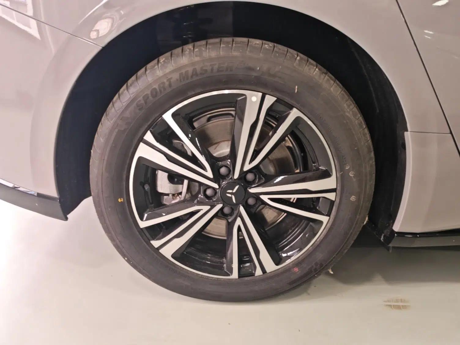 Hongqi EH7 2025 600 Smart Selection Edition — миниатюра 10