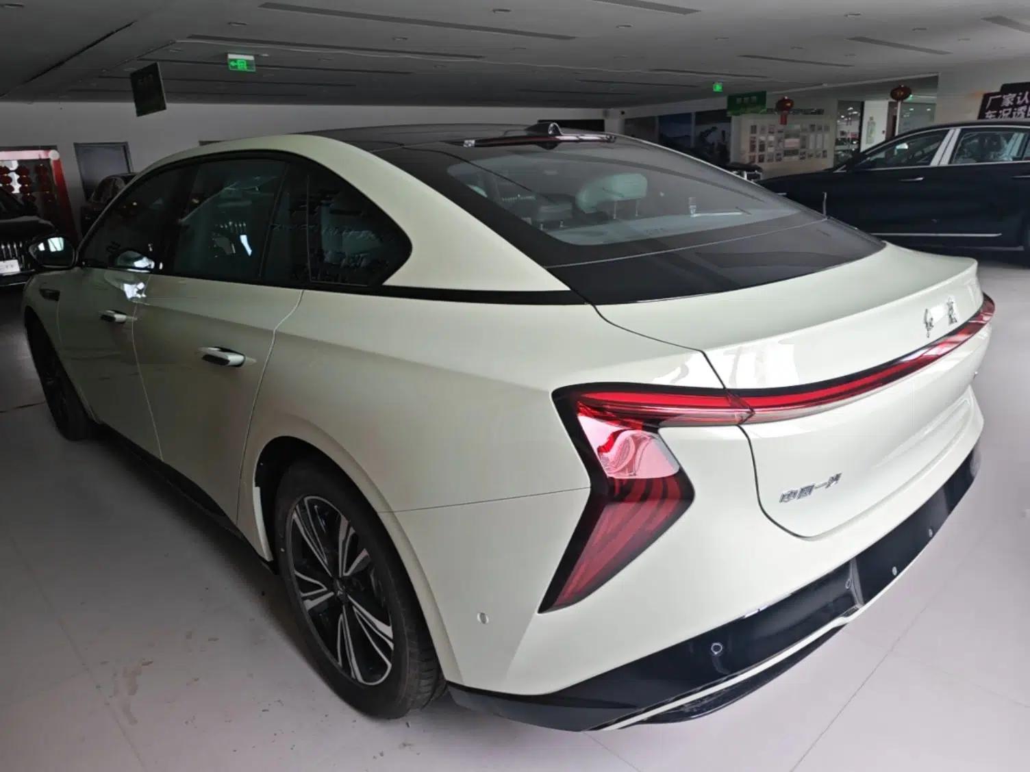 Hongqi EH7 2025 600 Smart Selection Edition — миниатюра 4
