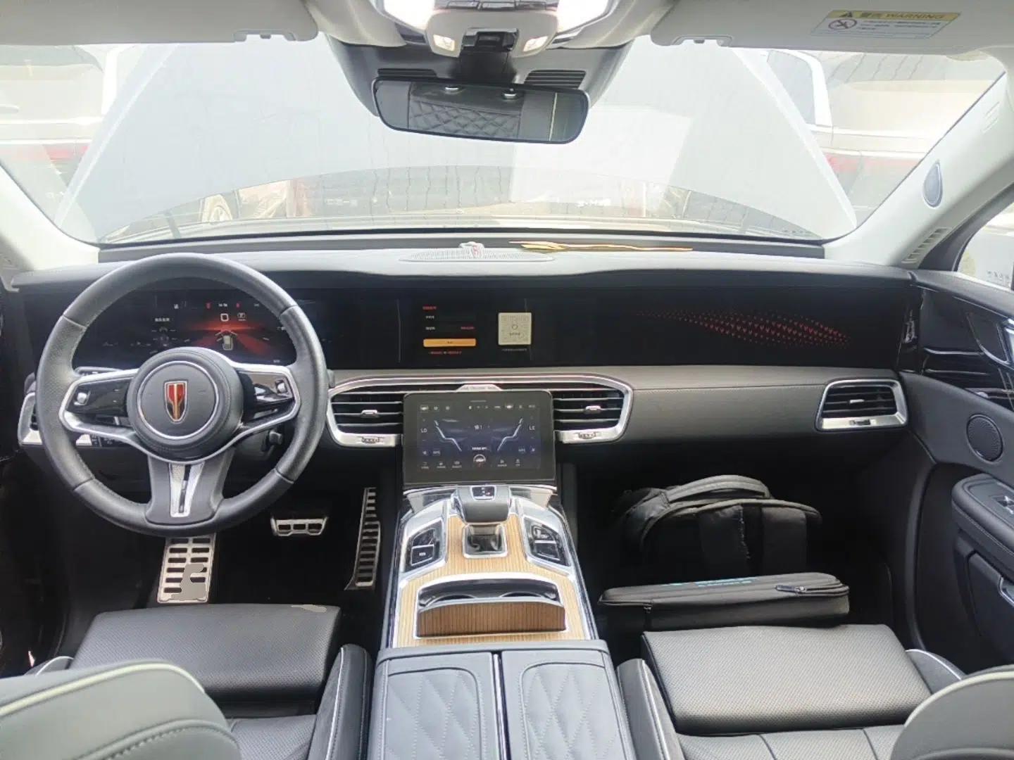 Hongqi E-HS9 2021 460 km Range Flagship Edition Six-Seater — миниатюра 13
