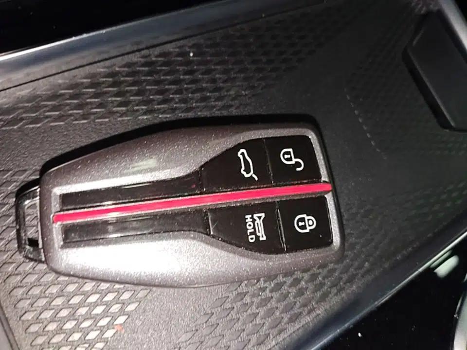 Hongqi HS7 2022 3.0T Automatic All-Wheel Drive Smart Connect Flagship Edition 7 Seats — миниатюра 12