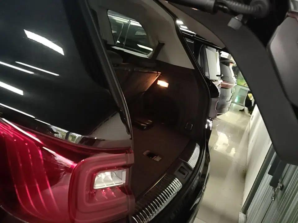 Hongqi HS7 2022 3.0T Automatic All-Wheel Drive Smart Connect Flagship Edition 7 Seats — миниатюра 22
