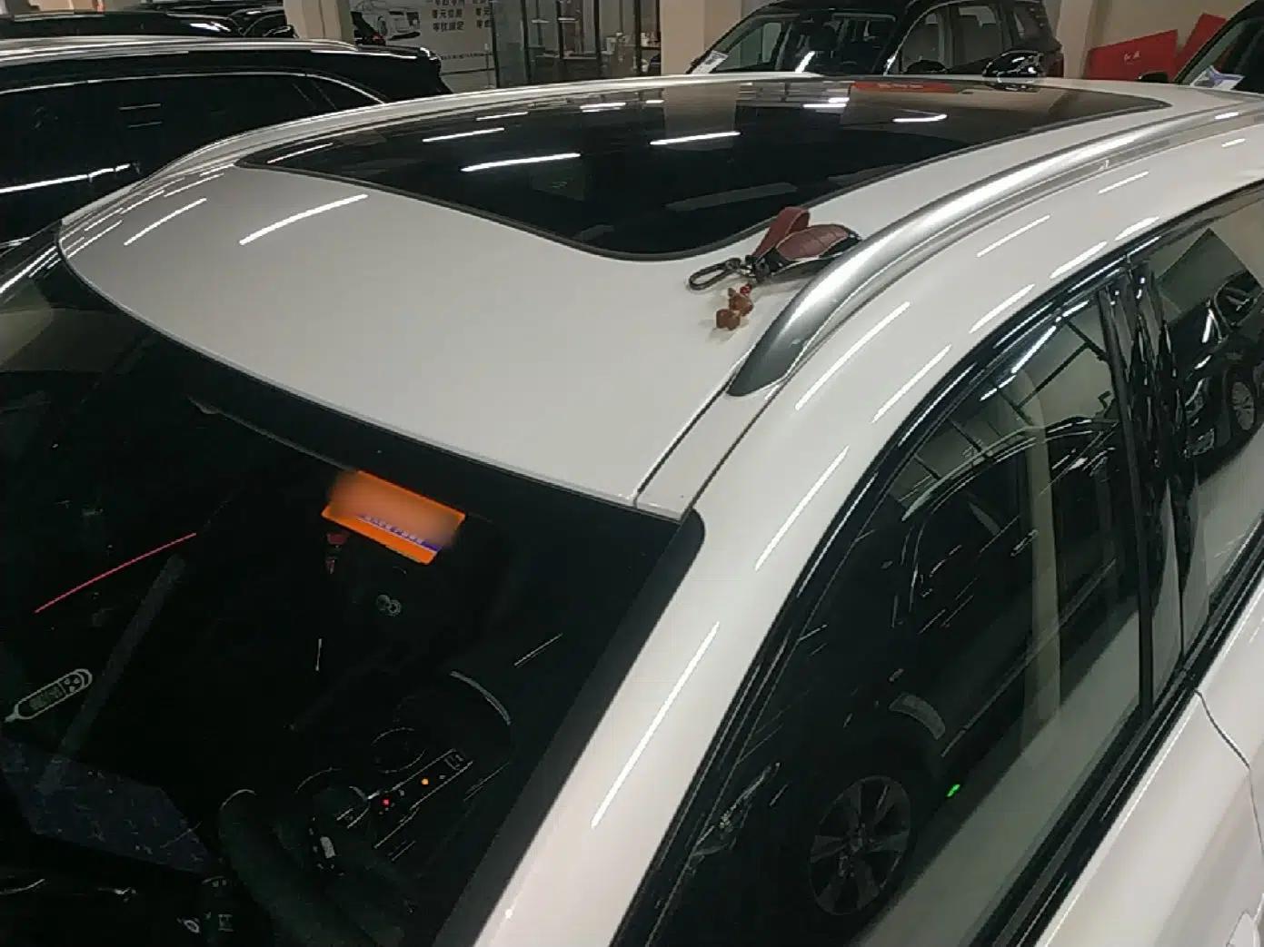 Hongqi HS3 PHEV 2024 PHEV 115km Jingwei Edition — миниатюра 11