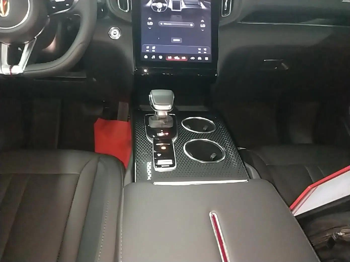 Hongqi HS3 PHEV 2024 PHEV 115km Jingwei Edition — миниатюра 17