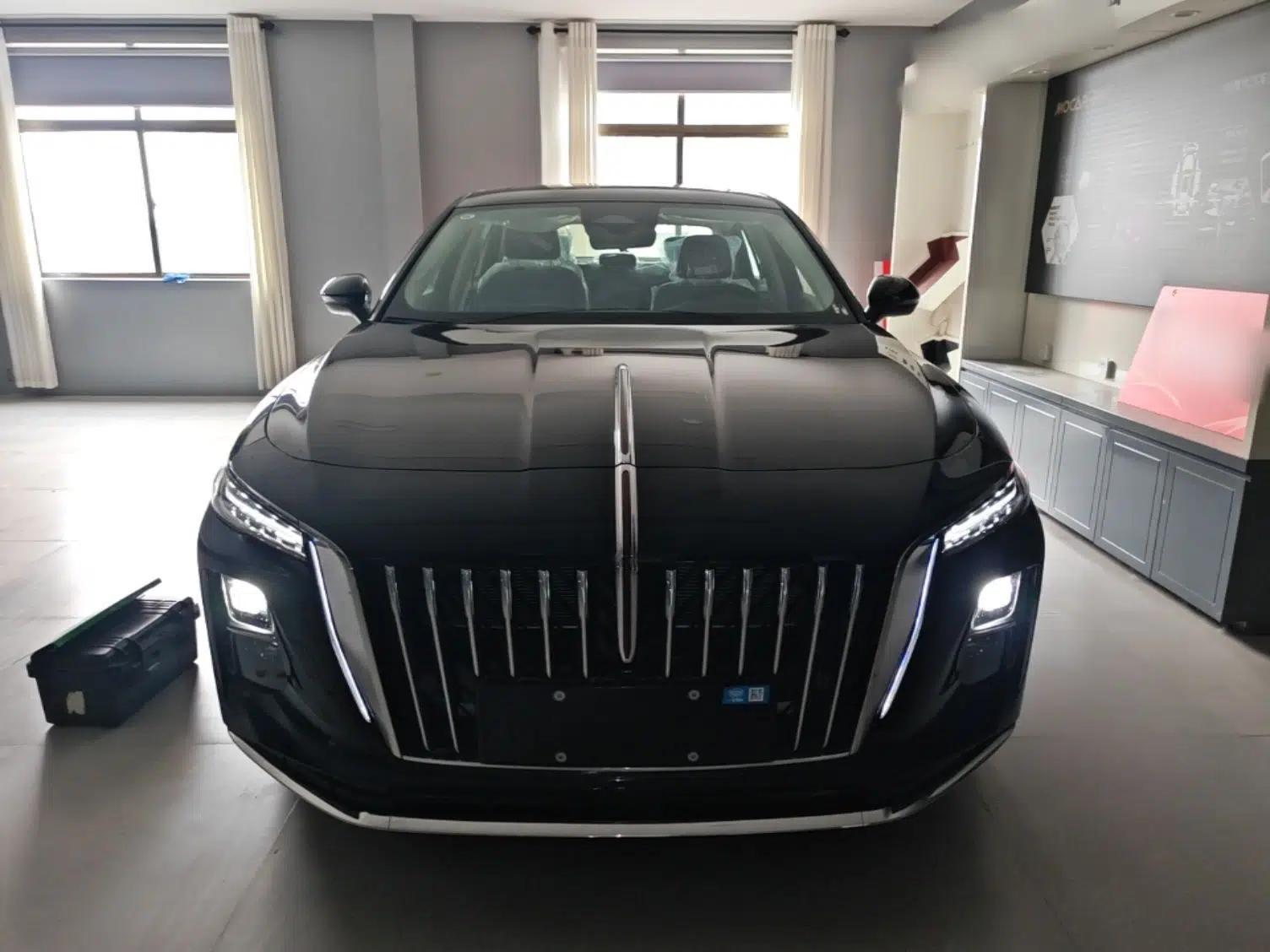 Hongqi H5 PHEV 2025 170 Super Hybrid Version — миниатюра 2