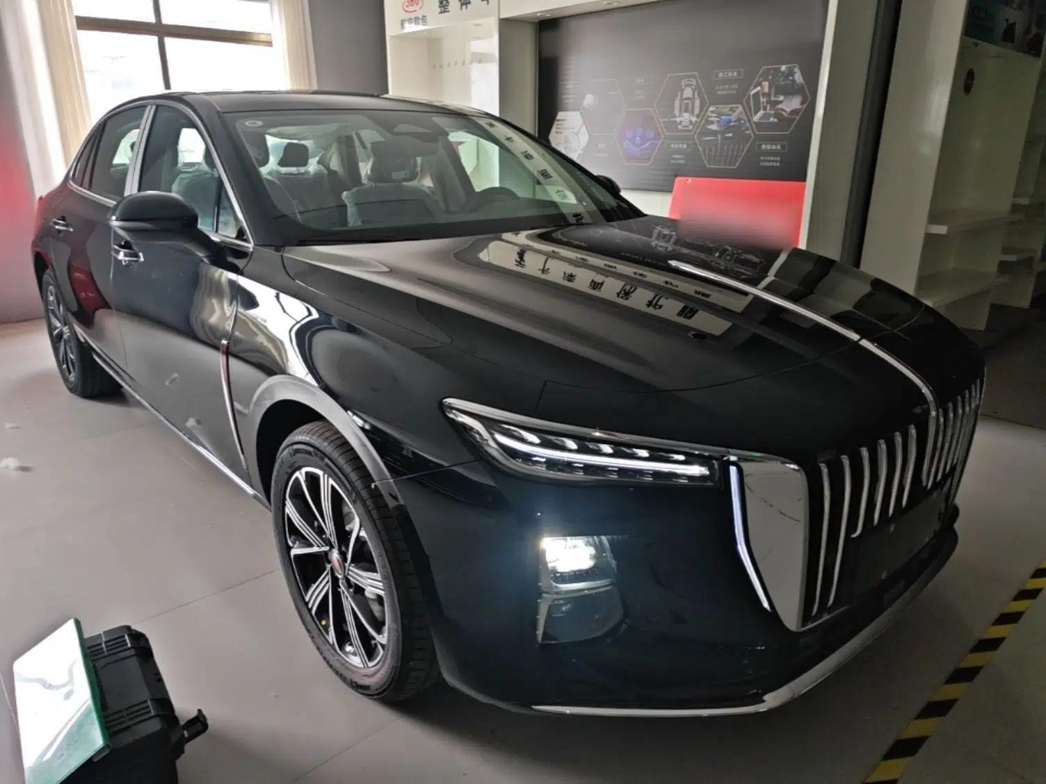 Hongqi H5 PHEV 2025 170 Super Hybrid Version — миниатюра 3
