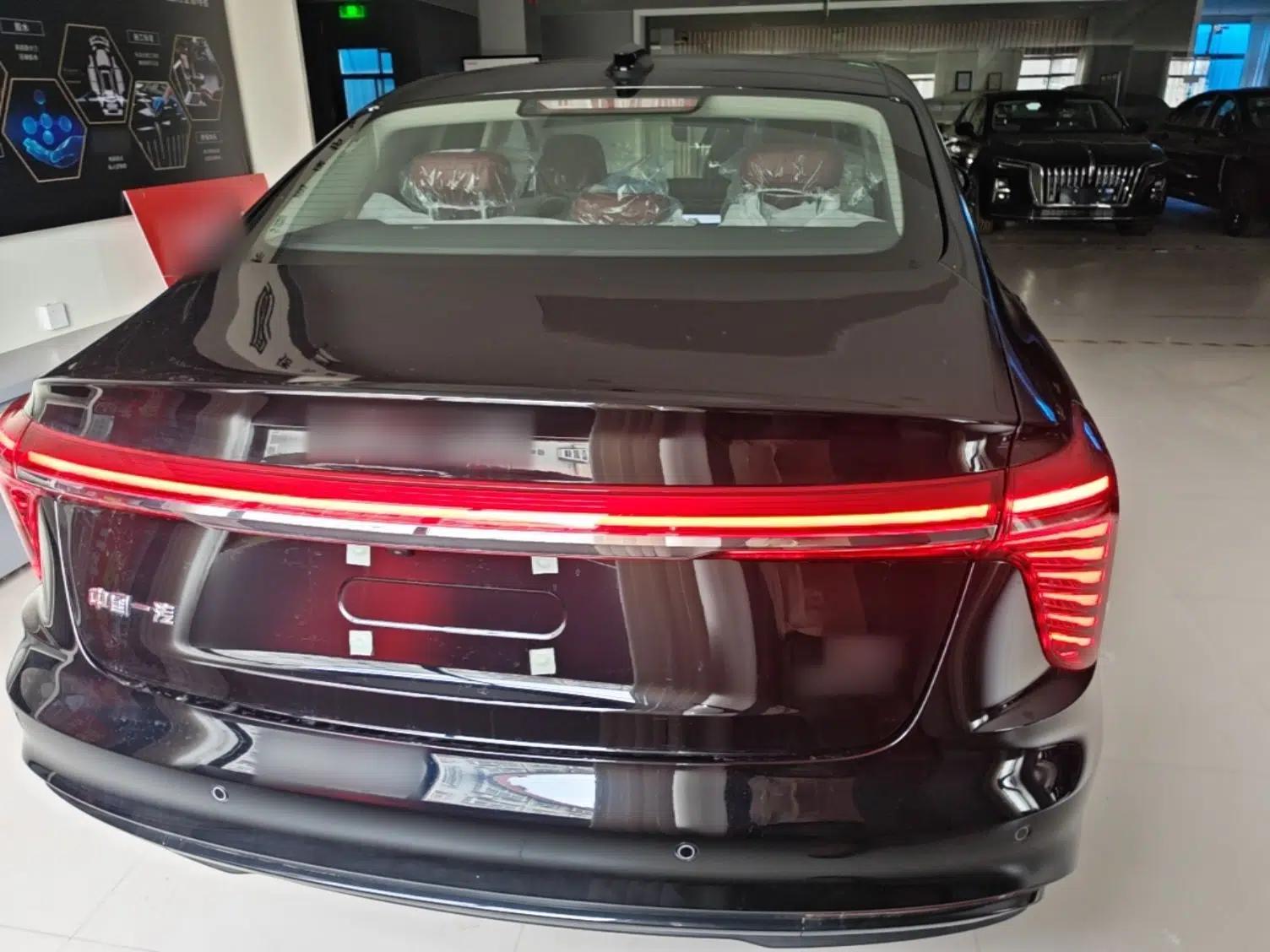 Hongqi H5 PHEV 2025 170 Super Hybrid Version — миниатюра 5