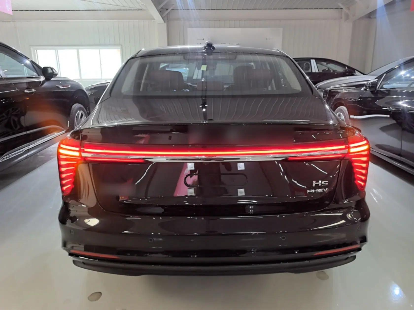 Hongqi H5 PHEV 2025 130 Super Hybrid Version — миниатюра 5