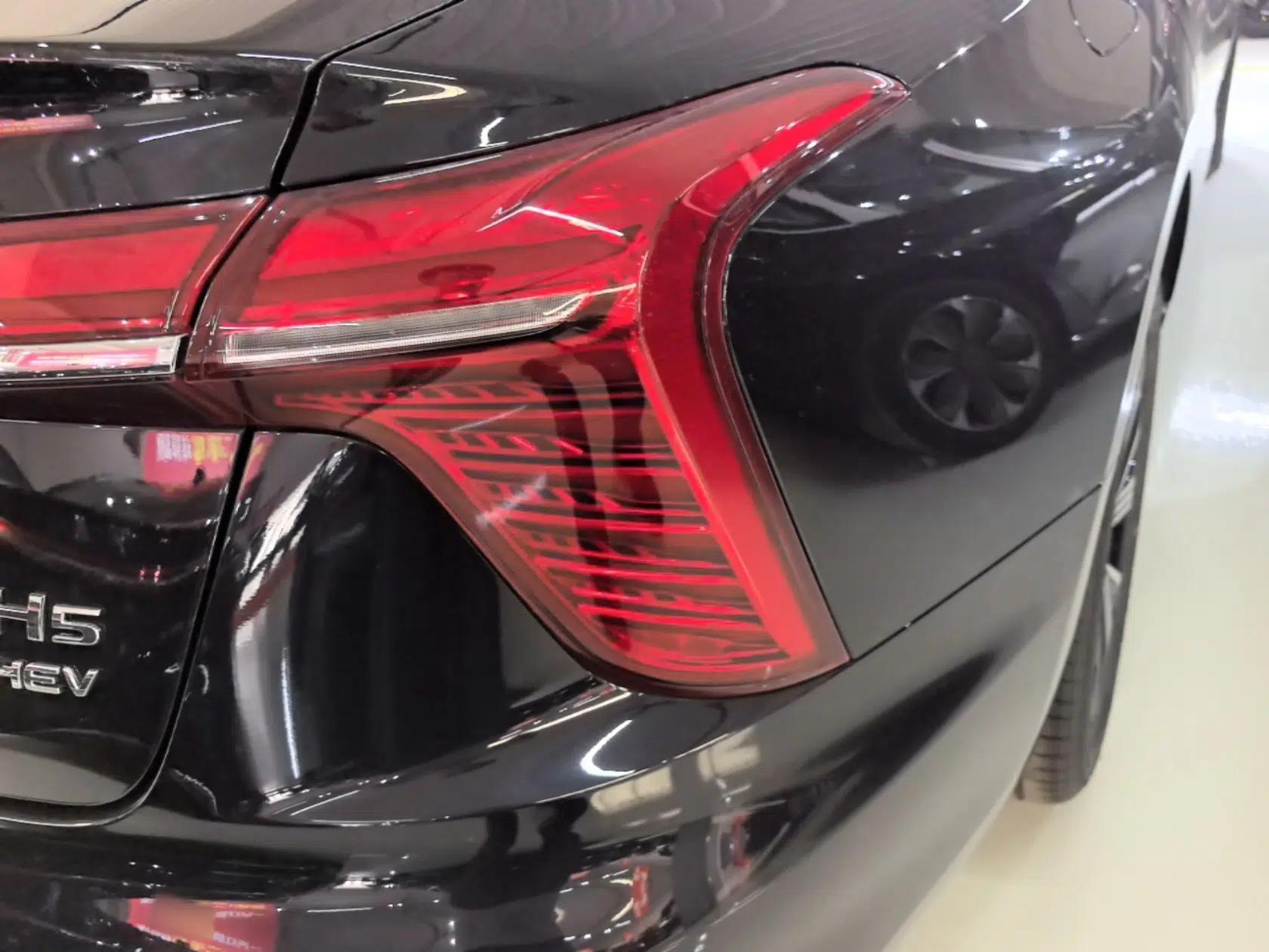Hongqi H5 PHEV 2025 130 Super Hybrid Version — миниатюра 7