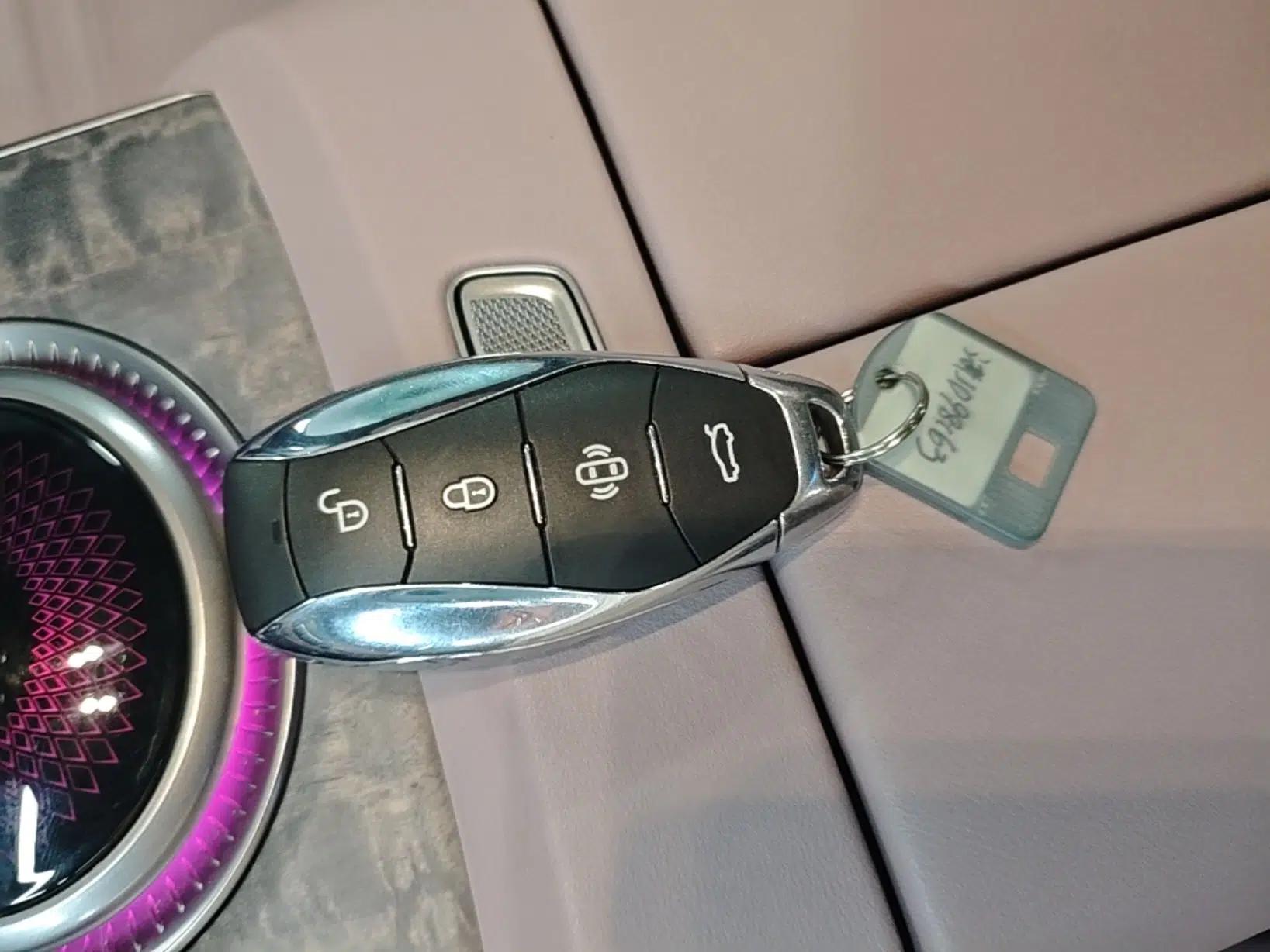 Hongqi Tiangong 08 2025 680 Ultra Four-Wheel-Drive Version — миниатюра 12